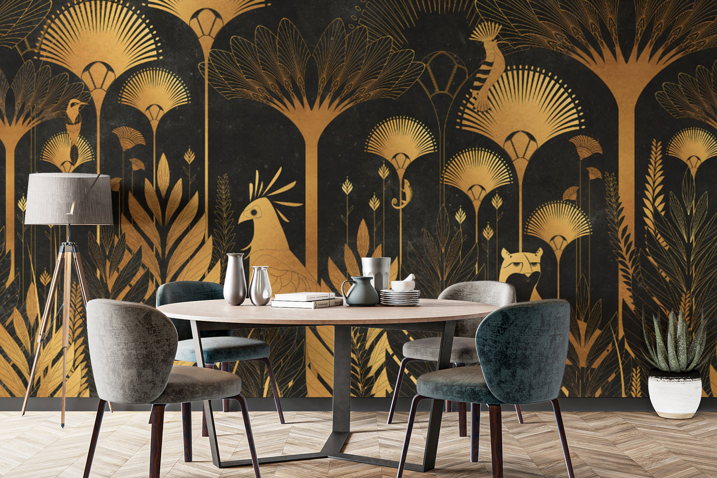 Jungle-Inspired Luxurious Art Deco Wallpaper in Black and Gold
