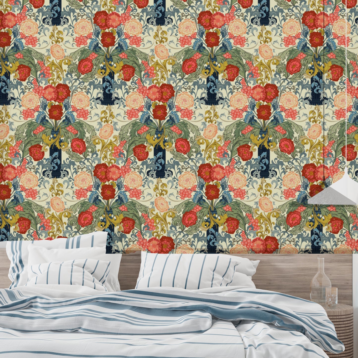 Elegant Heritage Rose wallpaper featuring vintage floral patterns.
