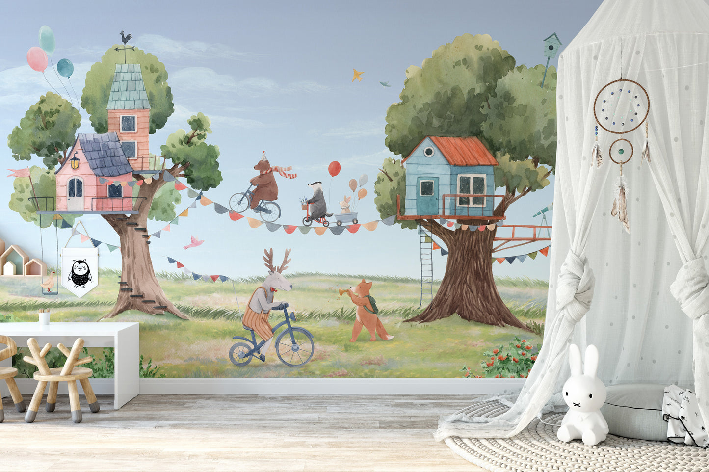 Treehouse party wallpaper for kids room