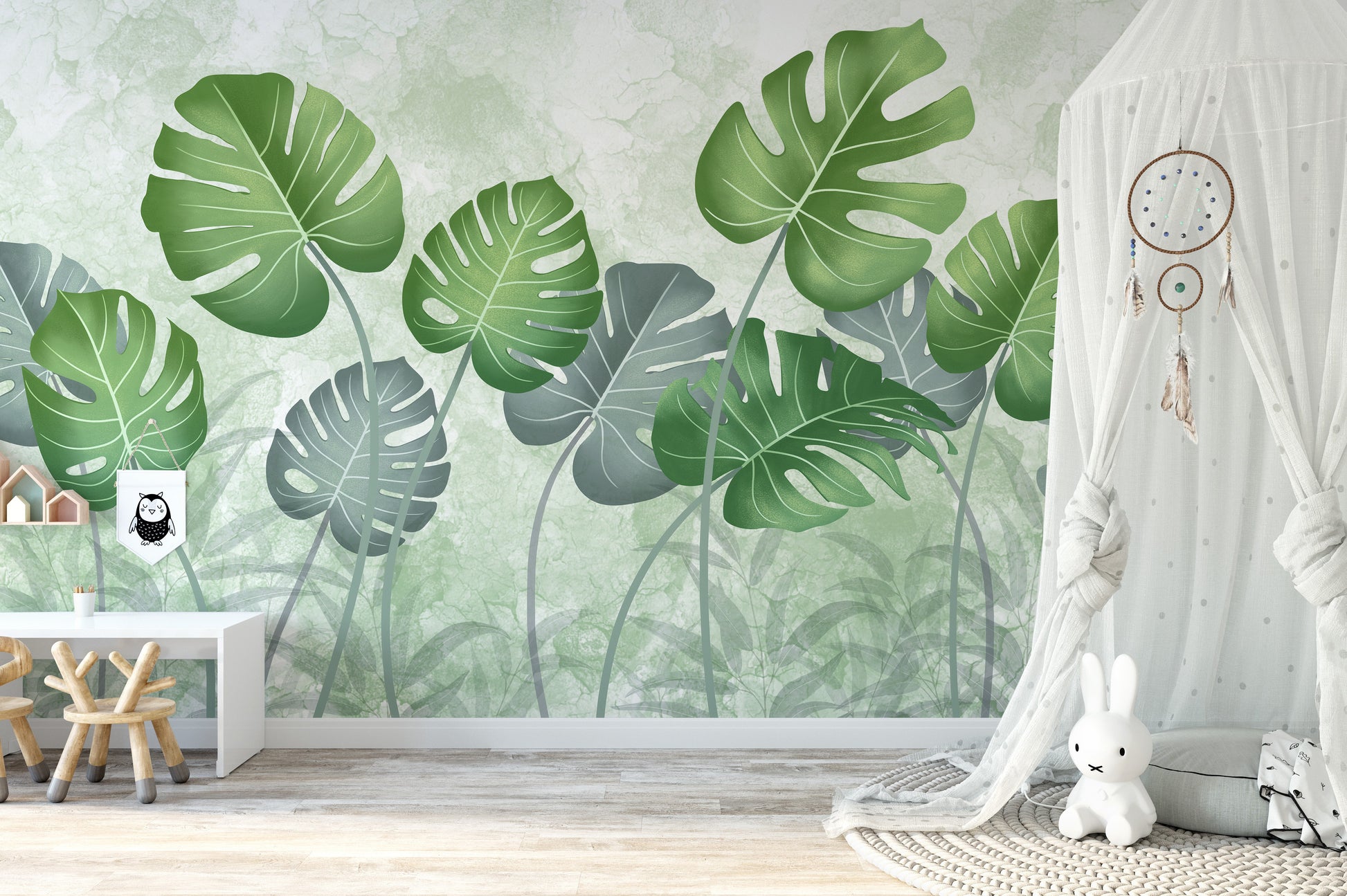 Lush tropical trees wallpaper decor