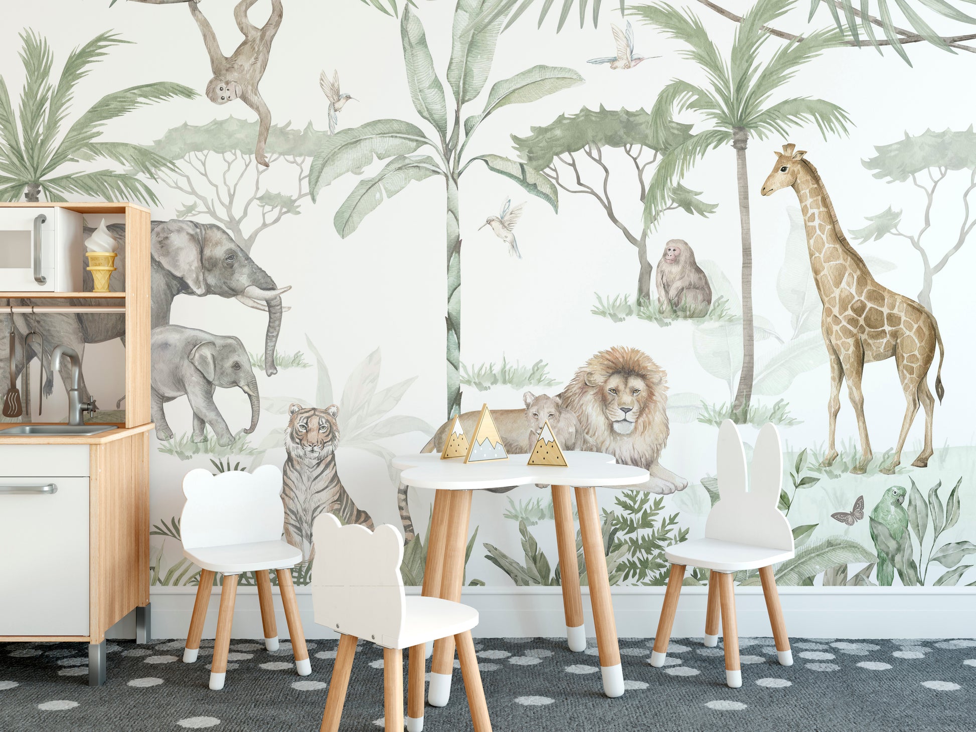 Kids' safari wallpaper with watercolor brushstrokes.
