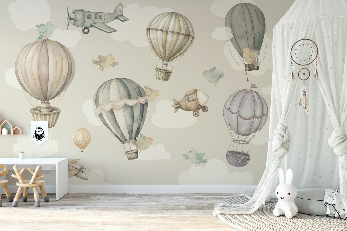 Vintage Hot Air Balloon Nursery Wallpaper