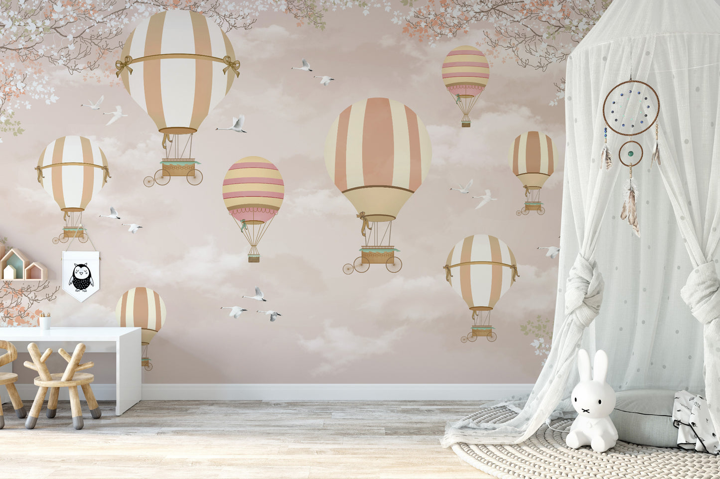 Hot air balloon wallpaper with birds
